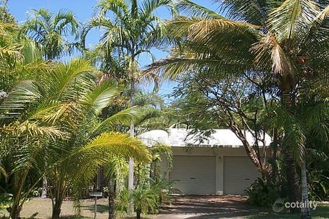 11 Gibson Cl, Clifton Beach, QLD 4879