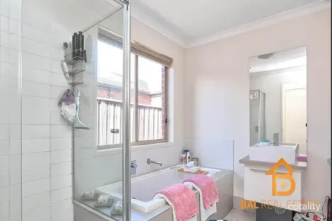 Property photo of 12 Gretel Way Tarneit VIC 3029