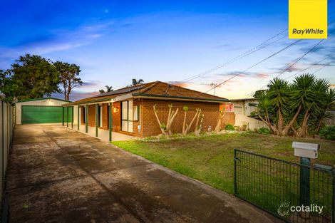 34 Hume Ave, Melton South, VIC 3338