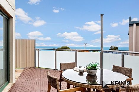 Property photo of 1 St Vincents Close Hallett Cove SA 5158