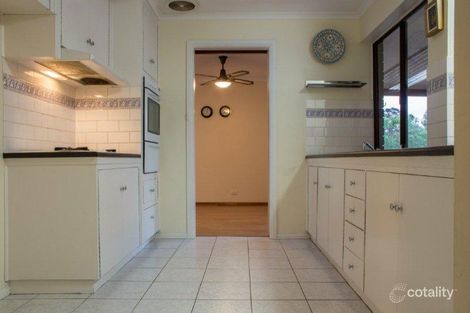 Property photo of 8 William Court Happy Valley SA 5159