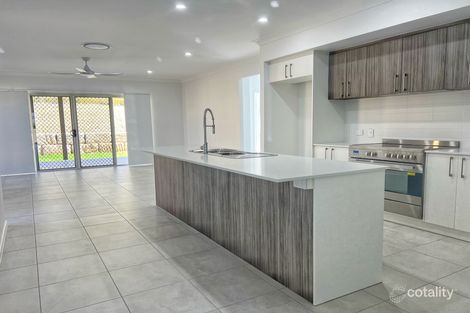 Property photo of 33 Woodfull Street Dugandan QLD 4310