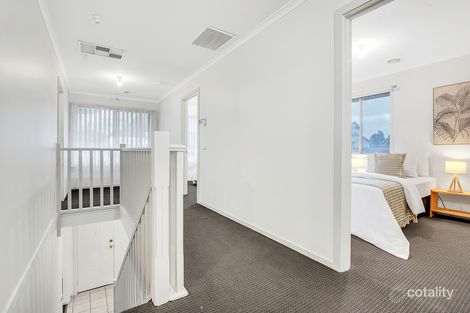 Property photo of 5 McKenzie Crescent Roxburgh Park VIC 3064