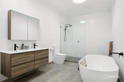 Property photo of 3 Collis Court Gisborne VIC 3437