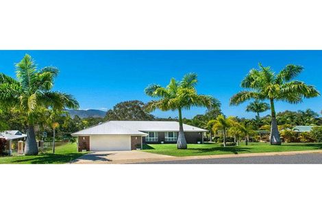 Property photo of 16 Darr Avenue Glenlee QLD 4711