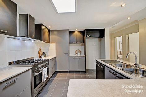 Property photo of 7 Toorak Terrace Shepparton VIC 3630