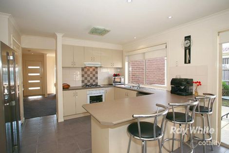 Property photo of 4 Faith Court Cranbourne West VIC 3977