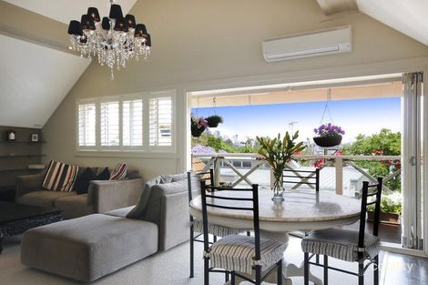 Property photo of 8 Commodore Street McMahons Point NSW 2060