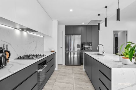 Property photo of 98 River Terrace Kangaroo Point QLD 4169