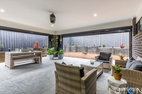 Property photo of 18 Lansell Circuit Wanniassa ACT 2903