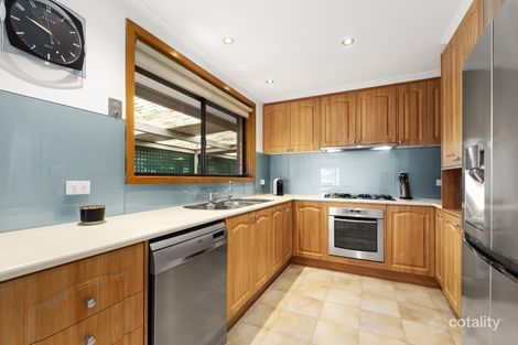 Property photo of 6 Thompson Circuit Mill Park VIC 3082