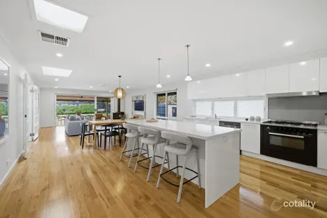 2 Dianne Ct, Cheltenham, VIC 3192