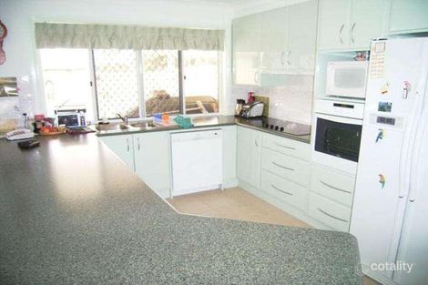 Property photo of 20 Ivy Crescent Old Bar NSW 2430