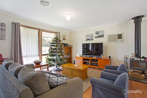 Property photo of 5 Reynolds Grove Romsey VIC 3434