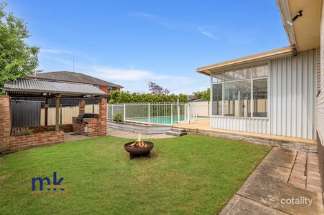 Property photo of 32 Kanangra Crescent Ruse NSW 2560