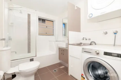 Property photo of 1/9 Victor Street Holland Park QLD 4121