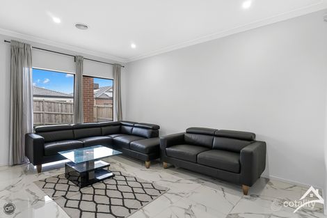 Property photo of 10 Massimo Street Wyndham Vale VIC 3024