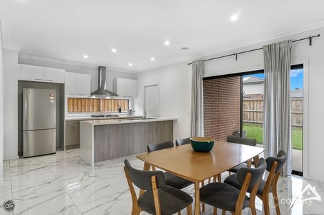 Property photo of 10 Massimo Street Wyndham Vale VIC 3024