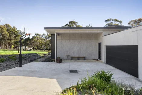 Property photo of 244 Gap Road Riddells Creek VIC 3431