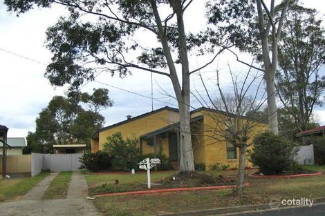 33 Cox Cres, Hobartville, NSW 2753
