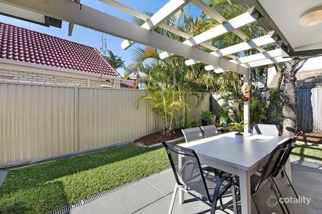 Property photo of 2/58 Milton Avenue Paradise Point QLD 4216