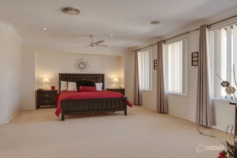 Property photo of 28 Riveroak Drive Mardi NSW 2259