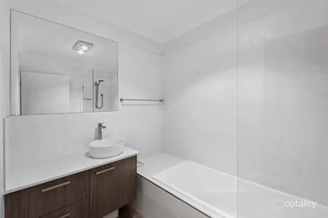 Property photo of 2/7 Albert Street Annerley QLD 4103