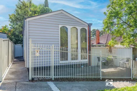 242a Don St, Ironbark, VIC 3550