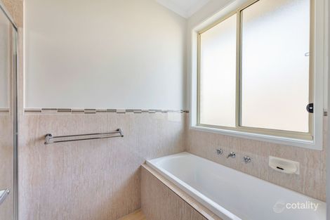Property photo of 41 Silhouette Street Mount Barker SA 5251
