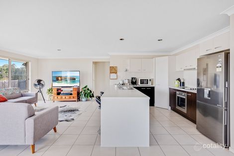 8 High Court Dr, Wilsonton Heights, QLD 4350