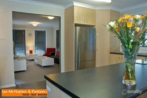 Property photo of 18 Stonehaven Circuit Queanbeyan East NSW 2620