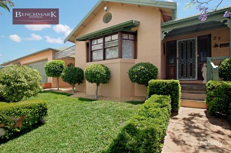 Property photo of 27 Delfin Drive Wattle Grove NSW 2173