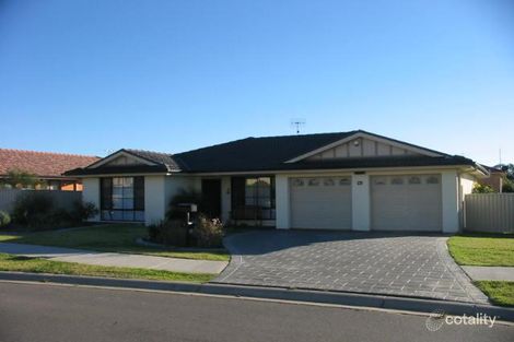 16 Mountain Ash Rd, Hamlyn Terrace, NSW 2259