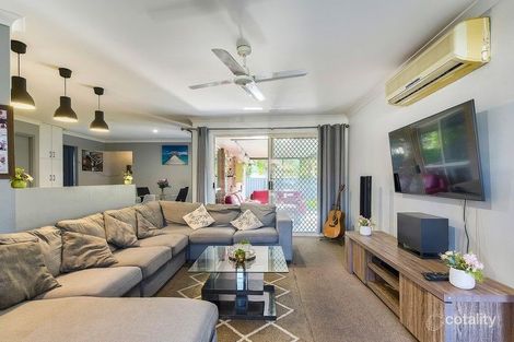 Property photo of 127 Cambridge Crescent Fitzgibbon QLD 4018