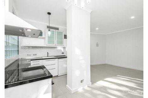 Property photo of 1/39 Mill Point Road South Perth WA 6151