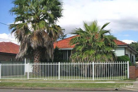 18 Juno Pde, Greenacre, NSW 2190