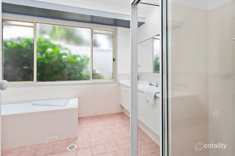 Property photo of 53 Newing Circuit Kiama Downs NSW 2533