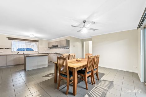 Property photo of 43 Dunferline Crescent Cranbourne VIC 3977