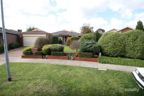 Property photo of 18 Maree Court Rowville VIC 3178
