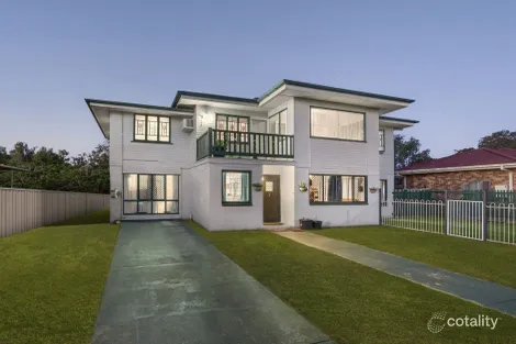 4 COLONIAL CT, RACEVIEW, QLD 4305