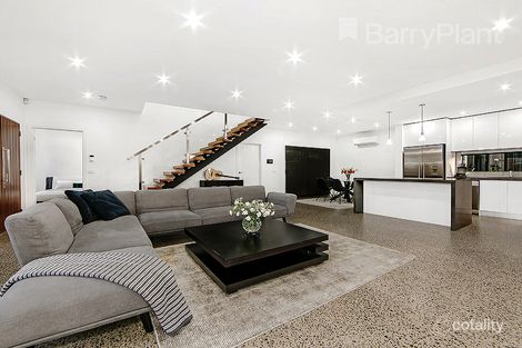 Property photo of 21 St Leonards Avenue Derrimut VIC 3026