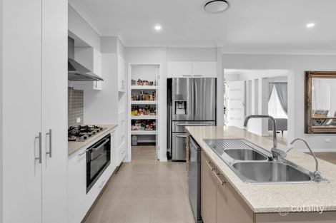 Property photo of 10 Tribulation Crescent Coomera QLD 4209