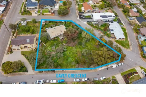 Property photo of 4 Davey Crescent Seaview Downs SA 5049