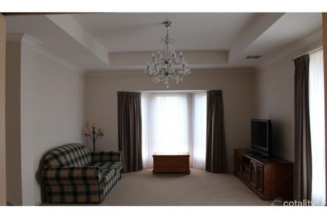 Property photo of 10 Camporeale Drive Risdon Park South SA 5540
