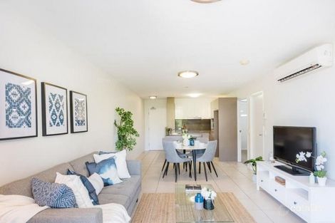 Property photo of 2/11 Riding Road Hawthorne QLD 4171