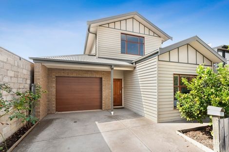 7 Fleming Way, South Geelong, VIC 3220