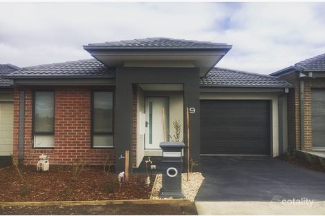 9 Wine Pl, Diggers Rest, VIC 3427