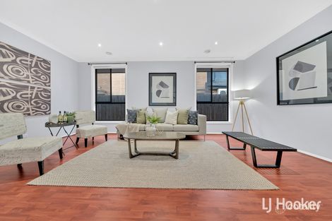 Property photo of 9 Keshava Grove Dandenong VIC 3175