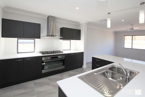 35 Centurion Cct, Warner, QLD 4500