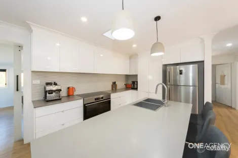 Property photo of 10 Sunset Avenue Wingham NSW 2429